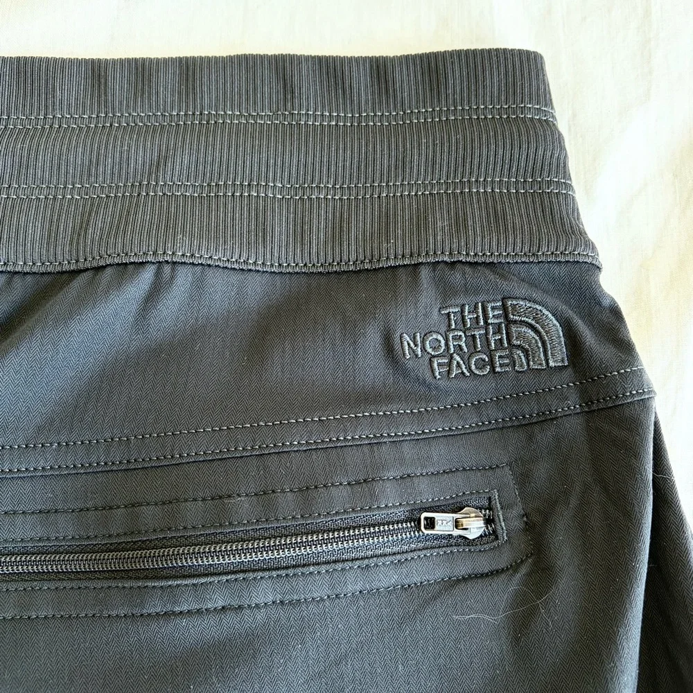 The North Face Women's Lightweight Black Aphrodite Hiking Pants XL